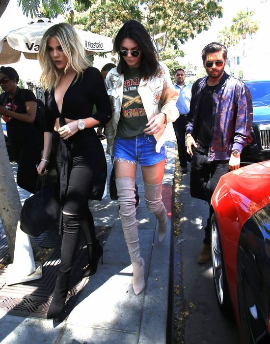 Scott Disick i jego dwie kochanki na lunchu (FOTO)