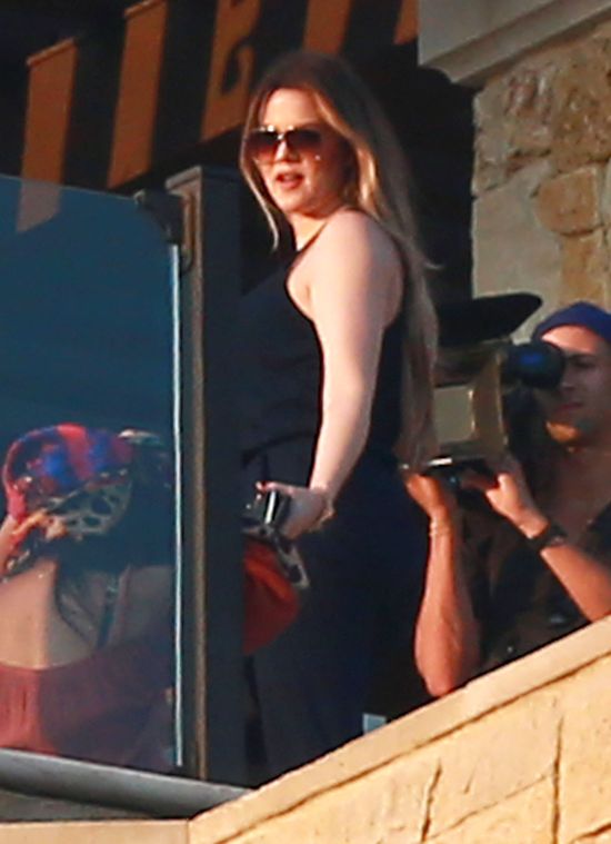 Klan Kardashianów wraca do pracy (FOTO) Klan Kardashianów wraca do pracy (FOTO)