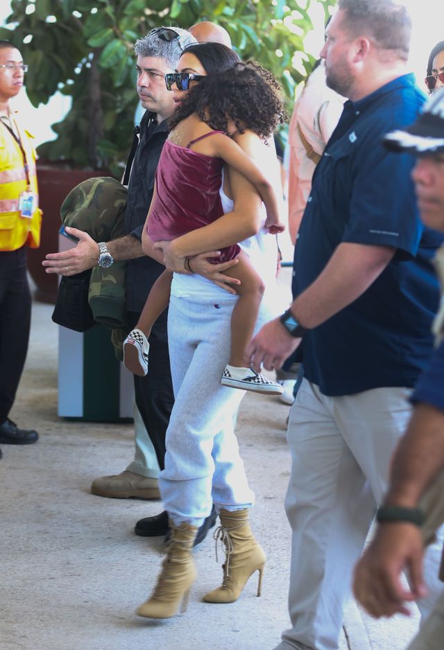 Kylie Jenner z Kingiem jak Kim z Nori. Przygotowuje się do roli mamy? Kylie Jenner z Kingiem jak Kim z Nori. Przygotowuje się do roli mamy?