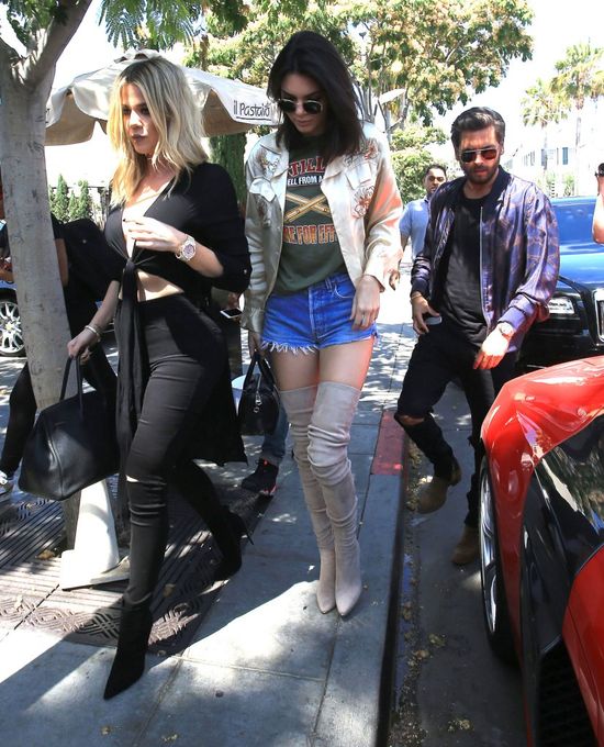 Scott Disick i jego dwie kochanki na lunchu (FOTO)