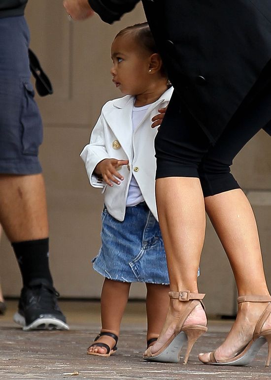 Na baby shower Kourtney Kardashian powiało nudą (FOTO)