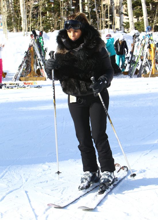 Kim Kardashian i na nartach (FOTO)  