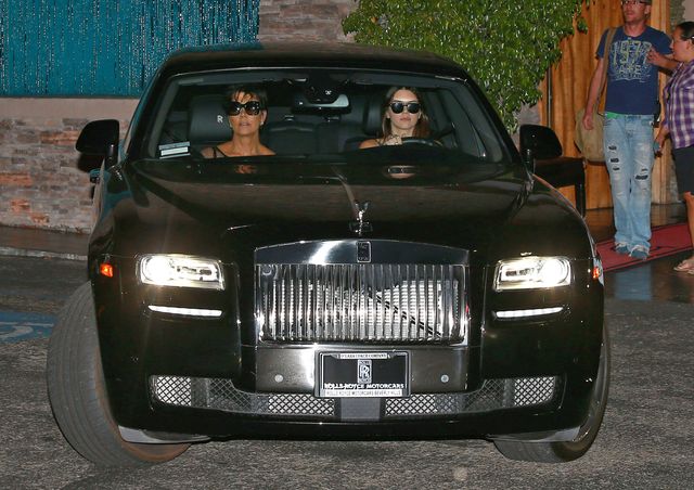 Klan Kardashianów wraca do pracy (FOTO) Klan Kardashianów wraca do pracy (FOTO)