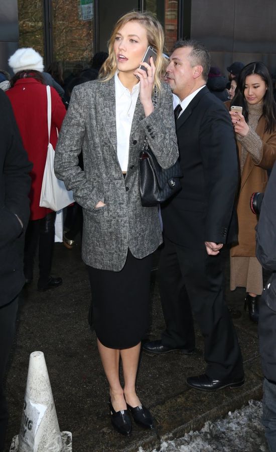 Wyżej zdecydowanie nie wygląda jak babcia (FOTO)