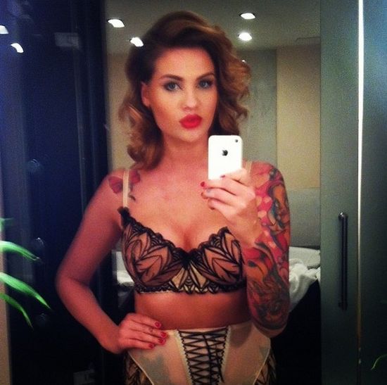 Karolina Gilon z Miłości na bogato zmniejszyła biust (VIDEO) Karolina Gilon z Miłości na bogato zmniejszyła biust (VIDEO)