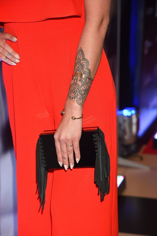 Karolina Gilon nie trafiła ze stylizacją (FOTO) Karolina Gilon nie trafiła ze stylizacją (FOTO)