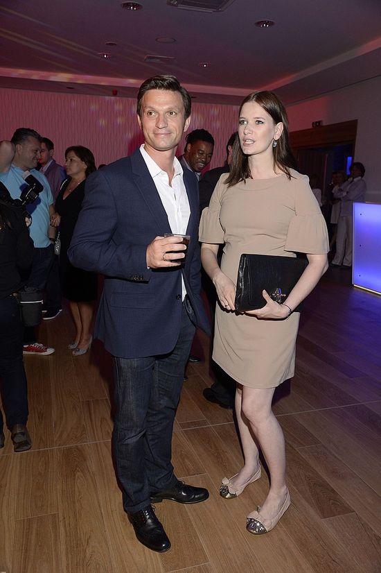 Przyszłe mamy na czerwonym dywanie (FOTO)