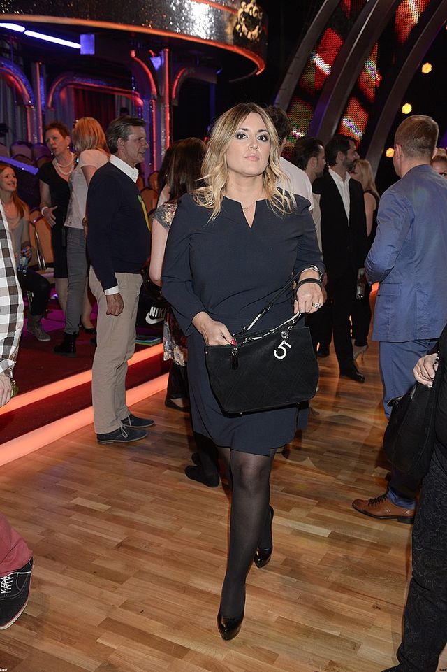 Karolina Szostak wygląda znacznie szczuplej! (FOTO) Karolina Szostak wygląda znacznie szczuplej! (FOTO)