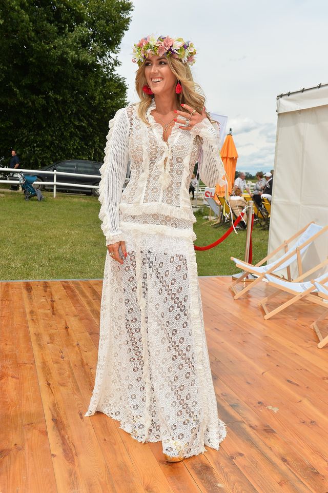 Karolina Szostak w sukience z... FIRANKI? (ZDJECIA)