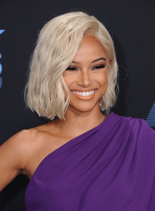 Karrueche Tran jako blondynka jest NIE DO POZNANIA