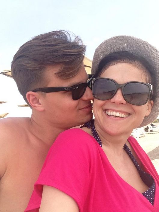 Kasia Cichopek wybrała się na urlop (FOTO) Kasia Cichopek wybrała się na urlop (FOTO)