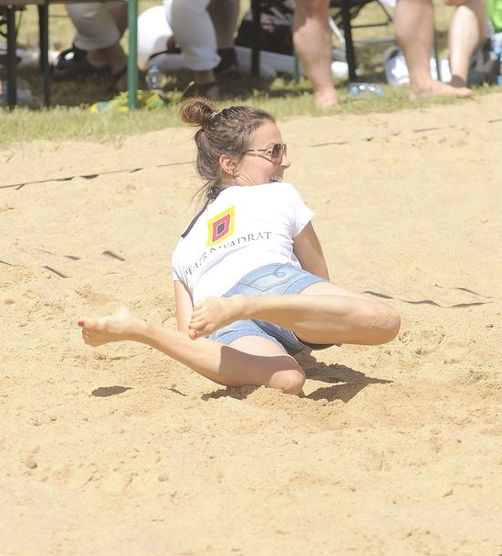 Charytatywny mecz z gwiazdami Teatru Kwadrat (FOTO)