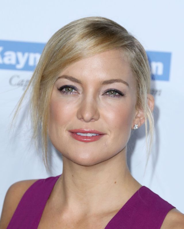 Piękne suknie gwiazd na gali Baby2Baby (FOTO)