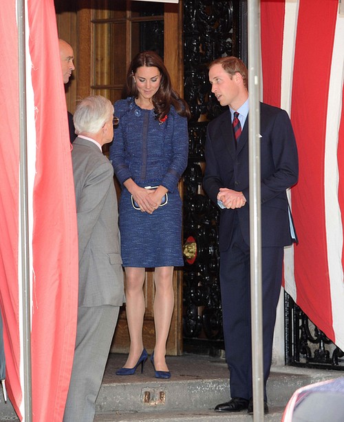 Kate Middleton trochę przytyła? (FOTO)