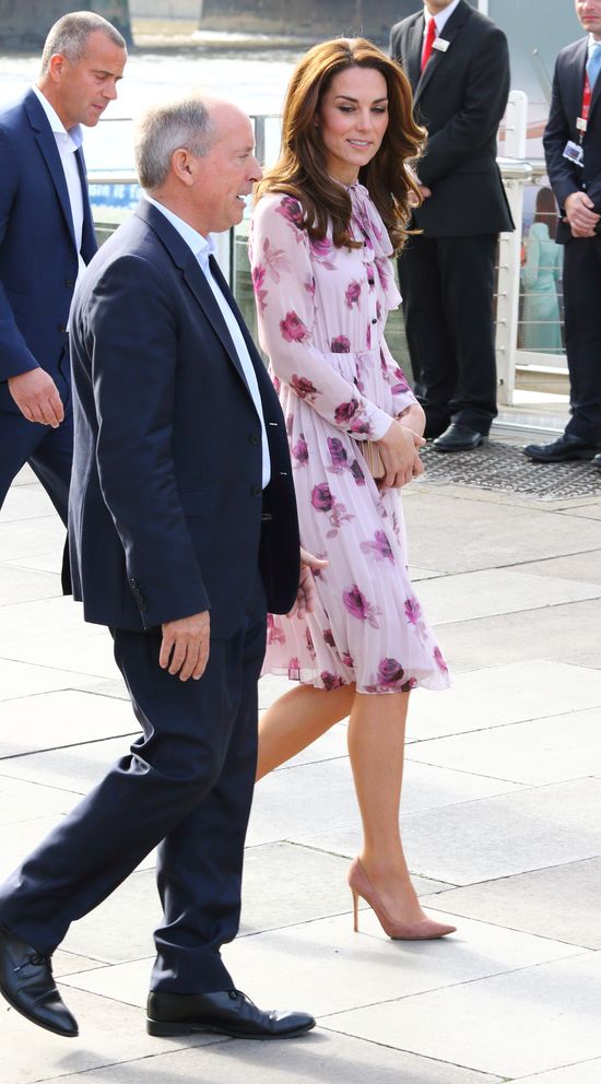 Księżna Kate przyłapana na pisaniu postów na forum dla rodziców!