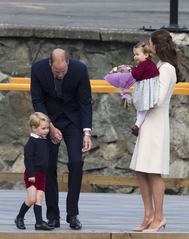 Lekarz odbierający poród Kate Middleton zdradza CHORE PROCEDURY Lekarz odbierający poród Kate Middleton zdradza CHORE PROCEDURY