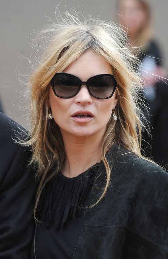 Policja wyprowadziła Kate Moss z samolotu 