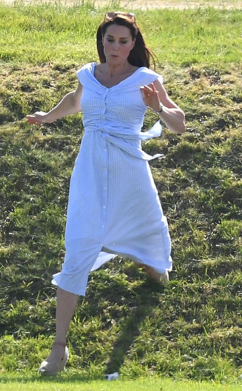 Wyszła na jaw TAJEMNICA związana z sukienkami Meghan i Kate Wyszła na jaw TAJEMNICA związana z sukienkami Meghan i Kate