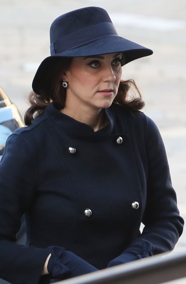 Moment, w którym królewska etykieta naprawdę przytłoczyła księżną Kate