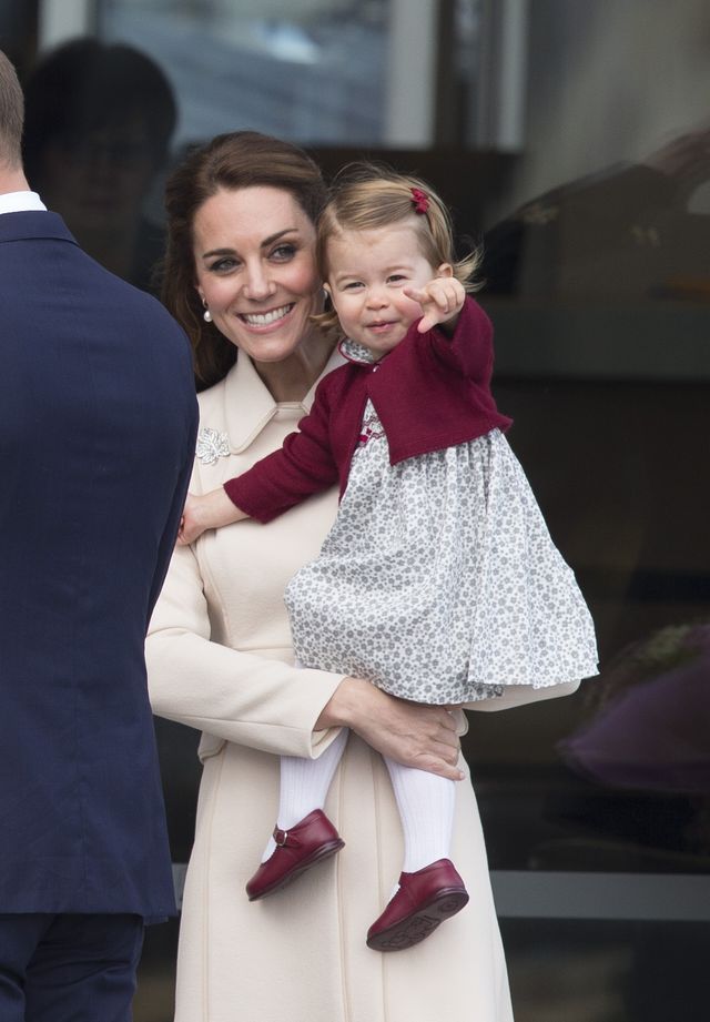 William i Kate są okropnymi rodzicami? Zabierają dzieciom prezenty... William i Kate są okropnymi rodzicami? Zabierają dzieciom prezenty...