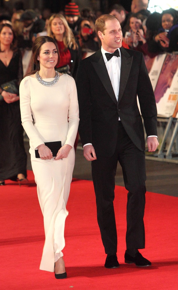 Książę William podaruje Kate na 3. rocznicę ślubu... (FOTO) Książę William podaruje Kate na 3. rocznicę ślubu... (FOTO)