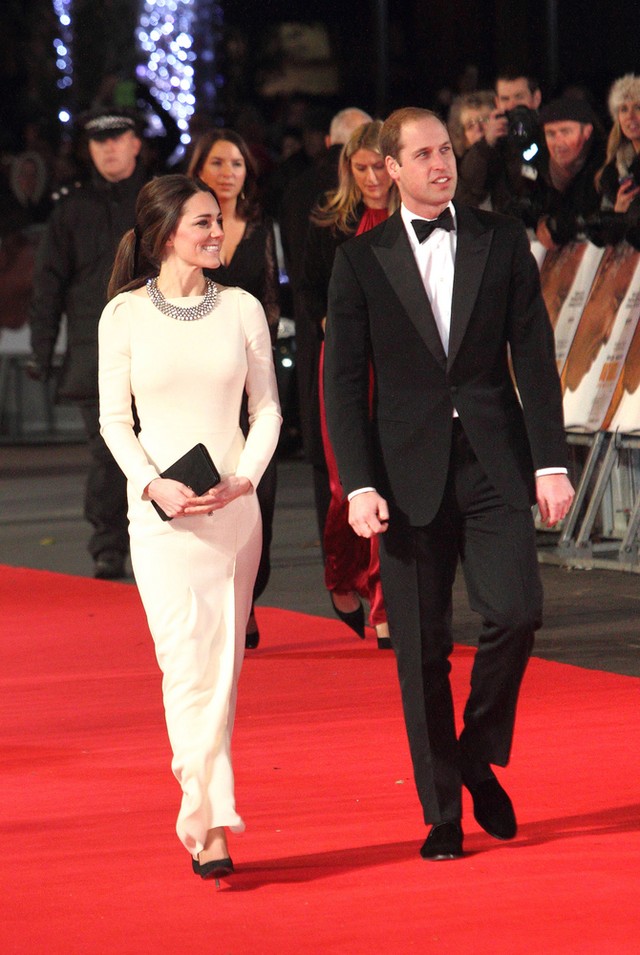 Kate Middleton zebrała pochwały za sukienkę (FOTO) Kate Middleton zebrała pochwały za sukienkę (FOTO)