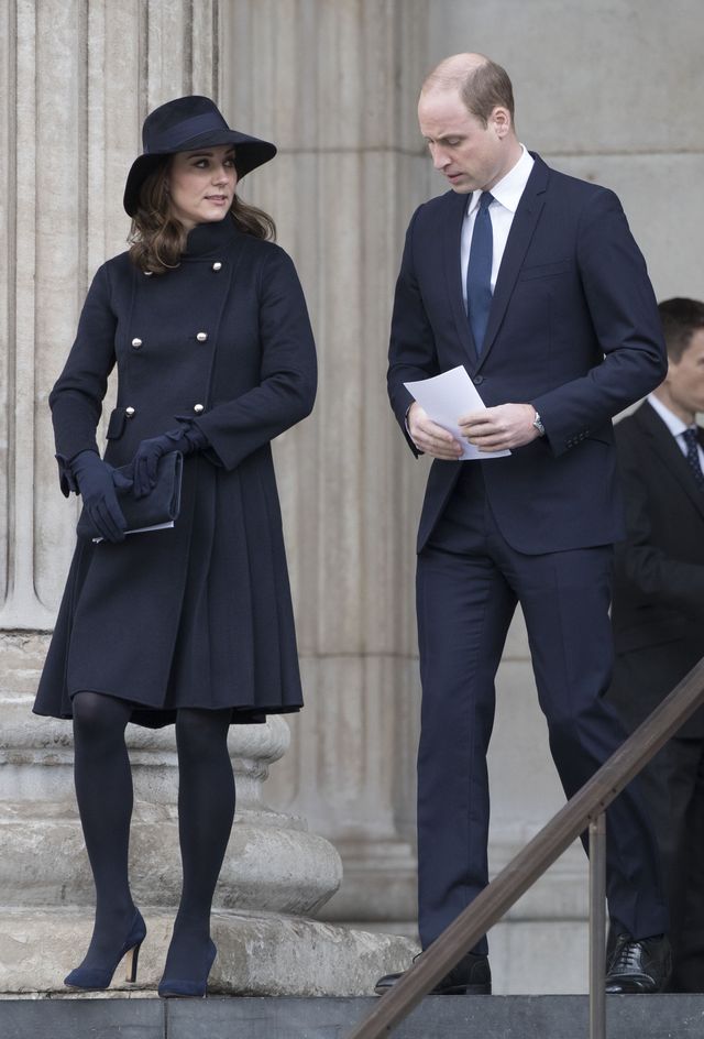 William zostawił Kate samą tuż przed PORODEM William zostawił Kate samą tuż przed PORODEM