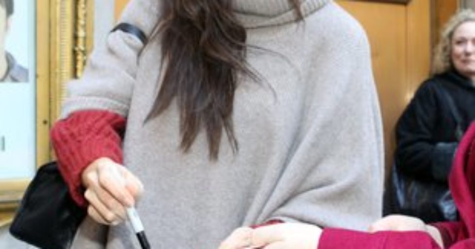 Katie Holmes – do pracy na luzie (FOTO) Katie Holmes – do pracy na luzie (FOTO)