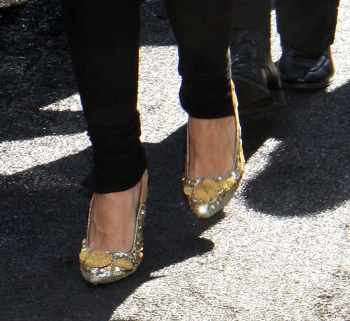 Katie Holmes cała w SKÓRZE (FOTO)