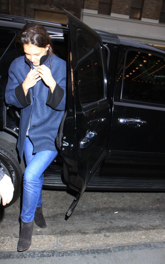 Katie Holmes reklamuje kosmetyki do makijażu (FOTO) Katie Holmes reklamuje kosmetyki do makijażu (FOTO)