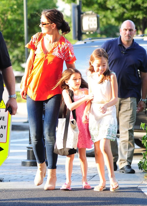 Suri Cruise ma koleżankę! (FOTO)