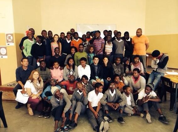 Katie Holmes udziela się charytatywnie (FOTO)