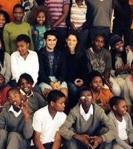 Katie Holmes udziela się charytatywnie (FOTO)