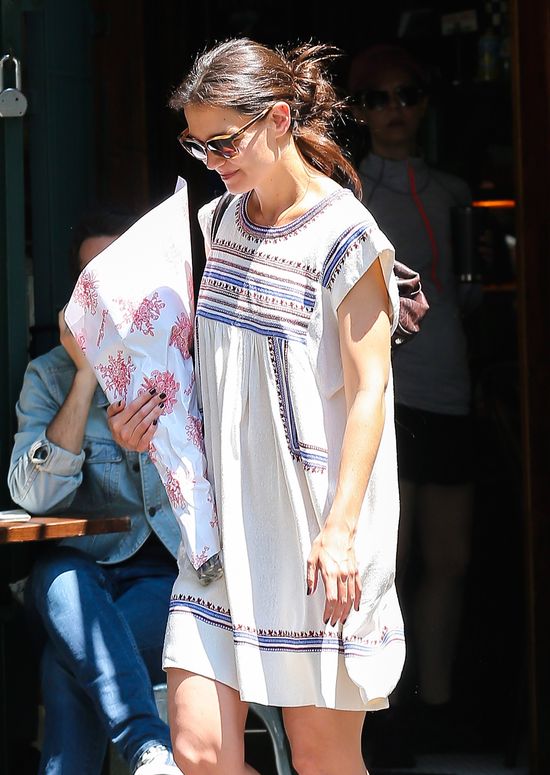 Katie Holmes nabiera ciałka i uśmiechu (FOTO) Katie Holmes nabiera ciałka i uśmiechu (FOTO)