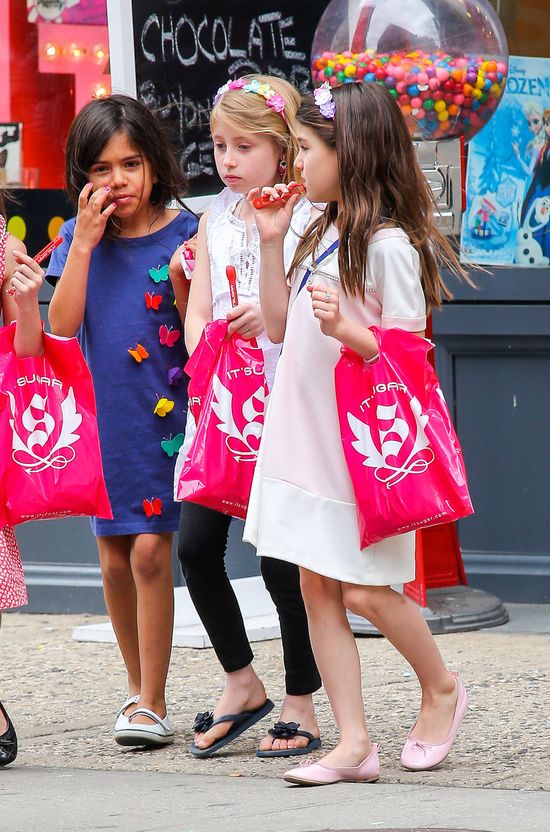 Katie Holmes nie ma czasu na zafarbowanie siwych włosów?FOTO Katie Holmes nie ma czasu na zafarbowanie siwych włosów?FOTO