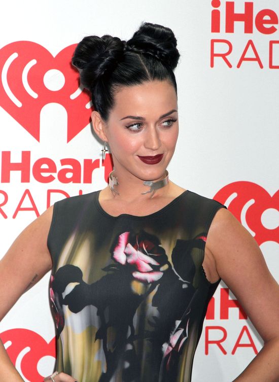 Katy Perry jak myszka Miki (FOTO)