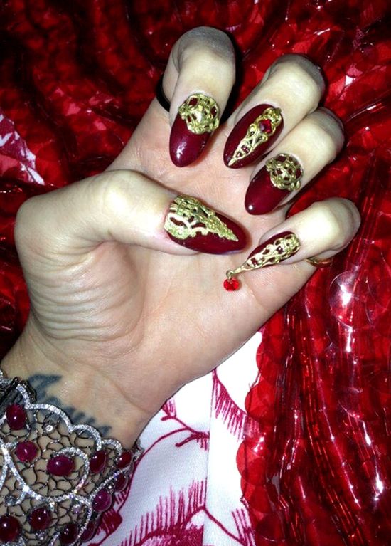 Kilerski manikiur - pasuje do zapachu tej gwiazdy (FOTO)