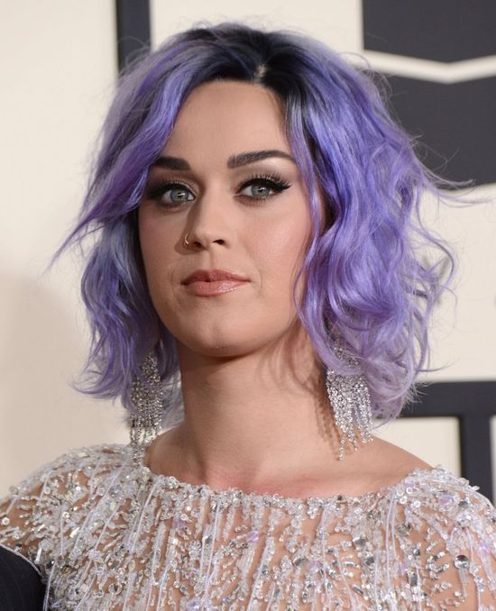 Katy Perry skrzywdziła się fryzurą (FOTO)