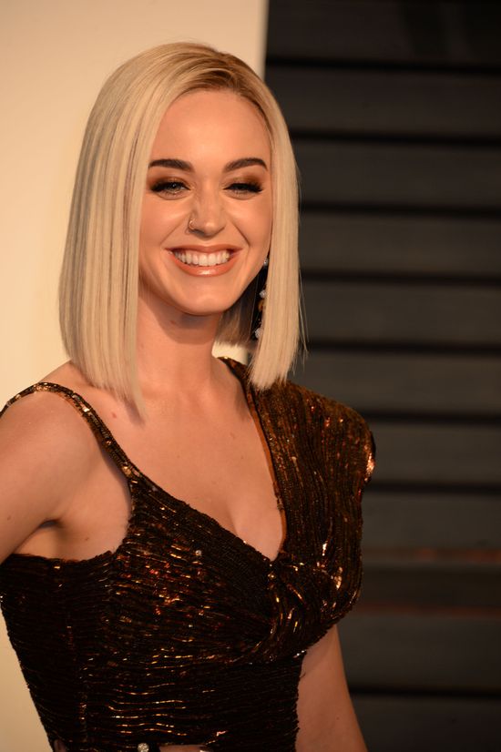 Po rozstaniu z Orlando Bloomem Katy Perry zdecydowała się na drastyczne cięcie.. Po rozstaniu z Orlando Bloomem Katy Perry zdecydowała się na drastyczne cięcie..