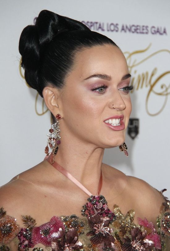 Wypowiedź Katy Perry o małych dzieciach wzbudziła w jej fanach podejrzenia 