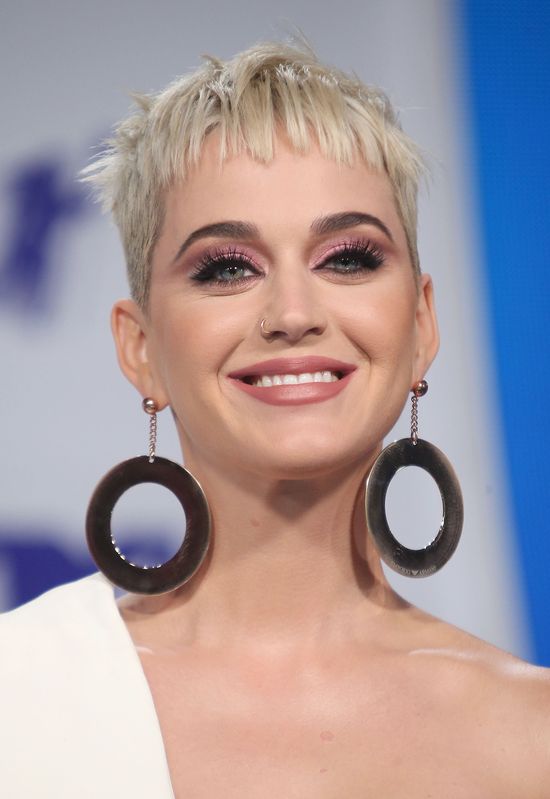 Katy Perry nie ma już najbrzydszej fryzury w show biznesie
