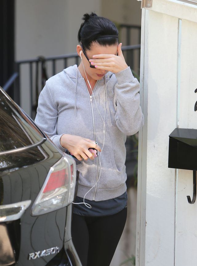 Katy Perry wybieliła sobie brwi (FOTO)