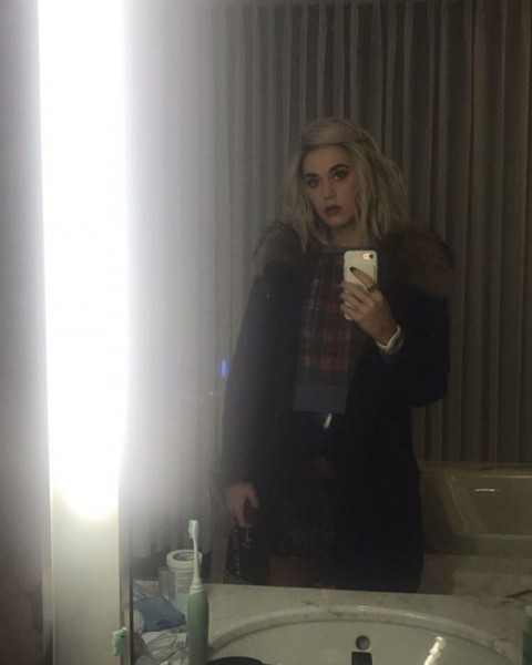 Katy Perry nie ma już najbrzydszej fryzury w show biznesie