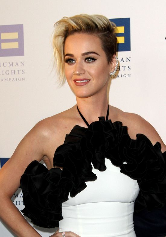 Katy Perry zrobiła coś znacznie więcej niż pocałowanie dziewczyny Katy Perry zrobiła coś znacznie więcej niż pocałowanie dziewczyny