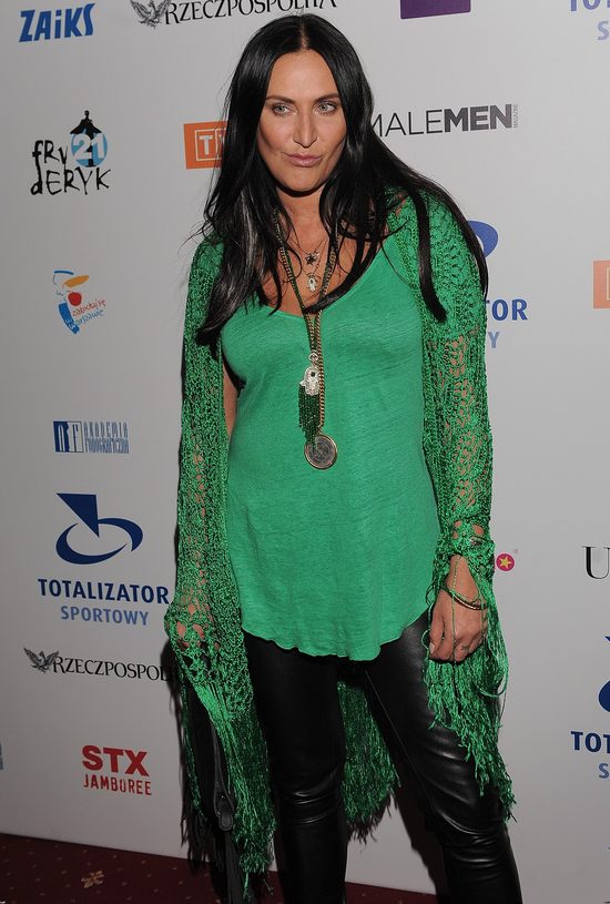 Kayah oburzona ceną buraczków i ziemniaczków na lotnisku