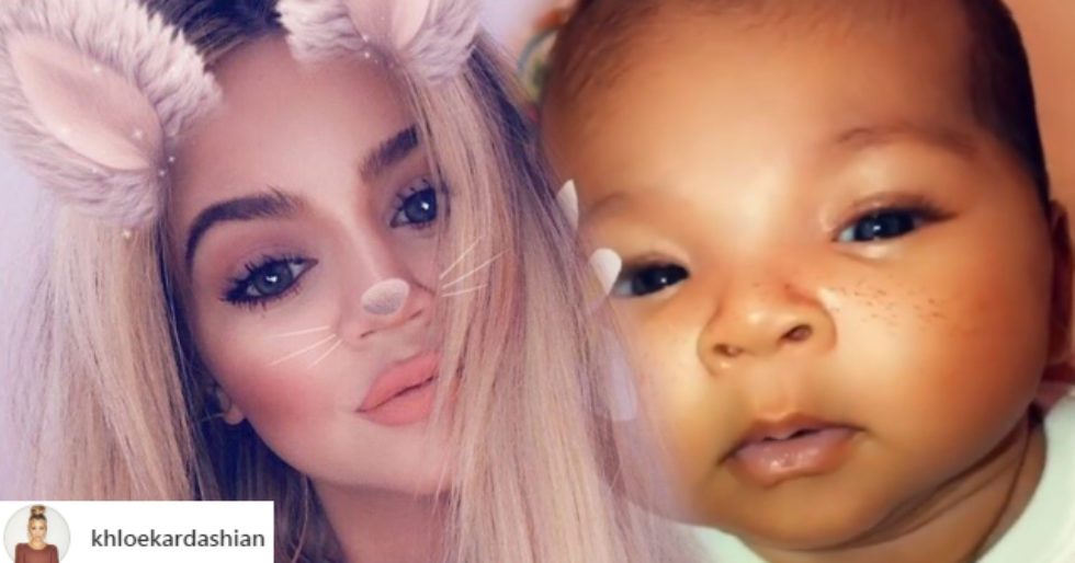 Khloe pokazała, jak kąpie małą True! Khloe pokazała, jak kąpie małą True!