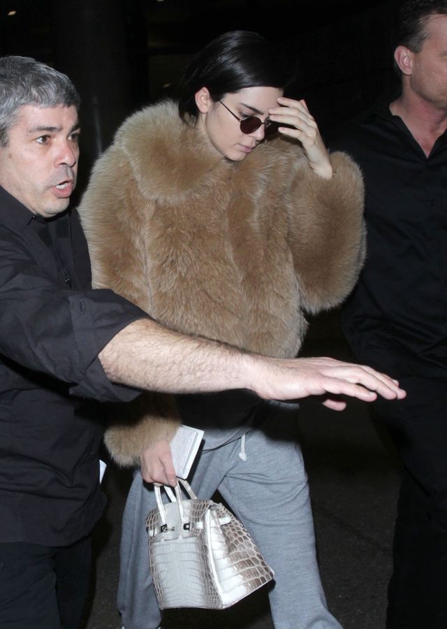 Kendall Jenner tym razem w stylu Kim Kardashian (ZDJĘCIA)