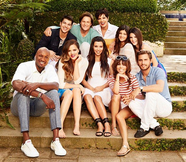 Narkotyki i rozwody zrujnują show Kardashianów? (FOTO)