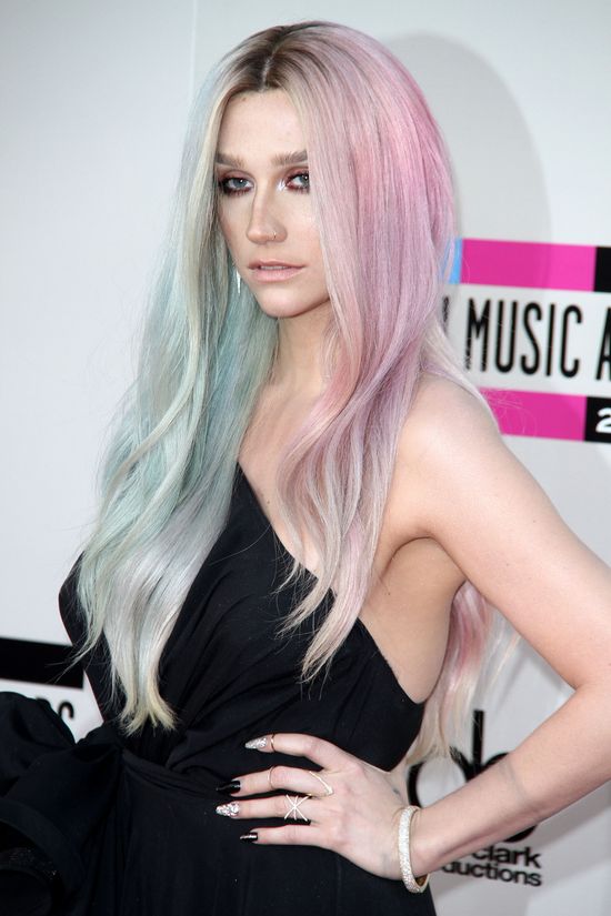 Ke$ha ma problem z alkoholem!