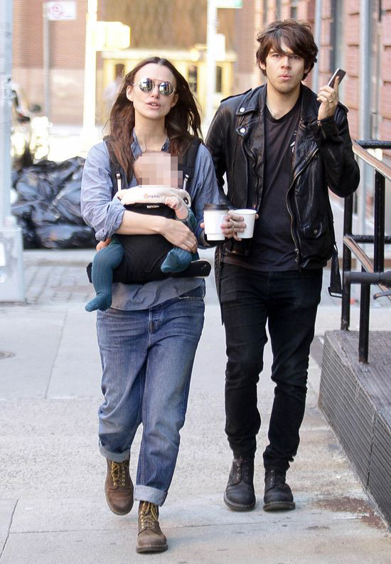 Przed ciążą nie założyłaby takich spodni (FOTO)